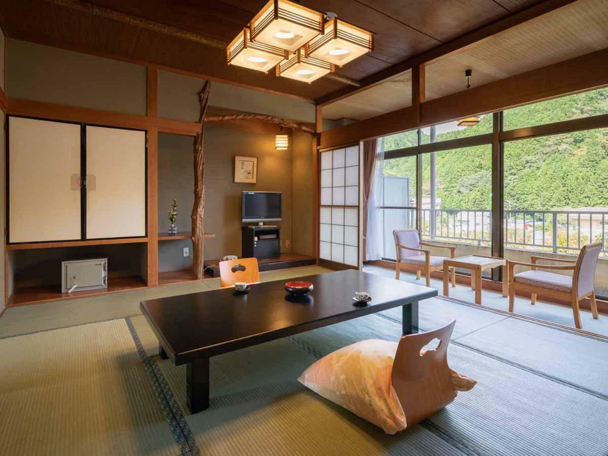 Yumoto Sakakibarakan Цу Экстерьер фото